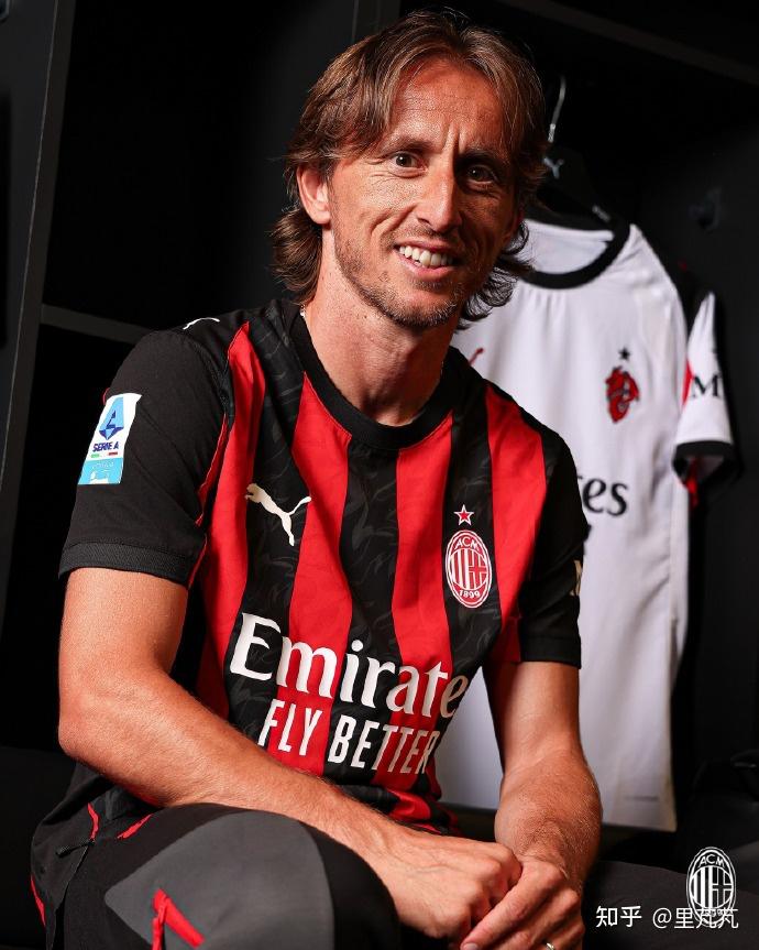 2022 赛季：休斯顿太空人队菜鸟游击手佩尼亚在季后赛连续开轰，展现大心脏