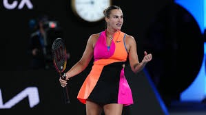 杨晨对话施拉普纳：中国球员不该只为钱踢球，留洋从乙级开始