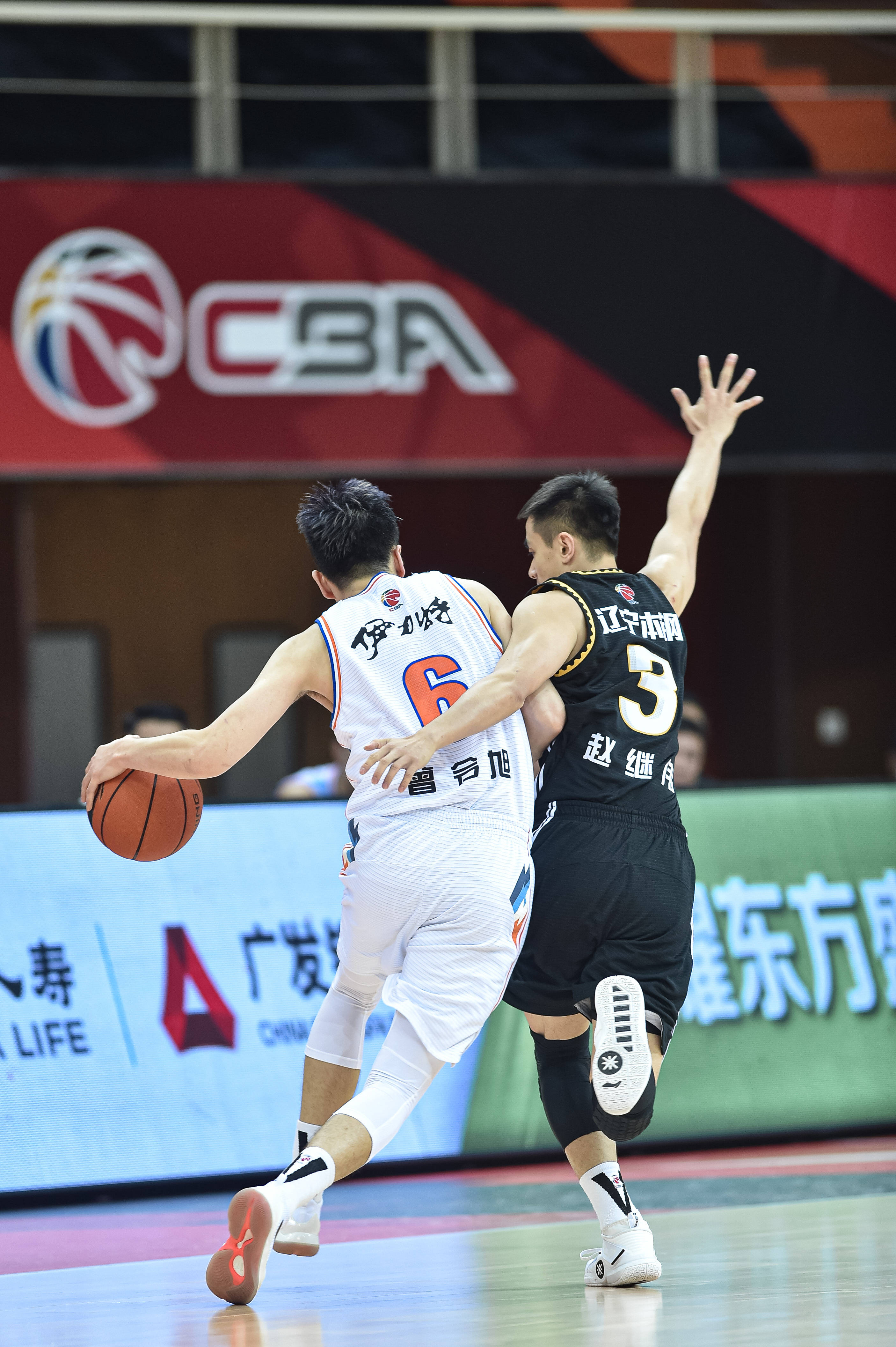 与两好球后 与两好球后